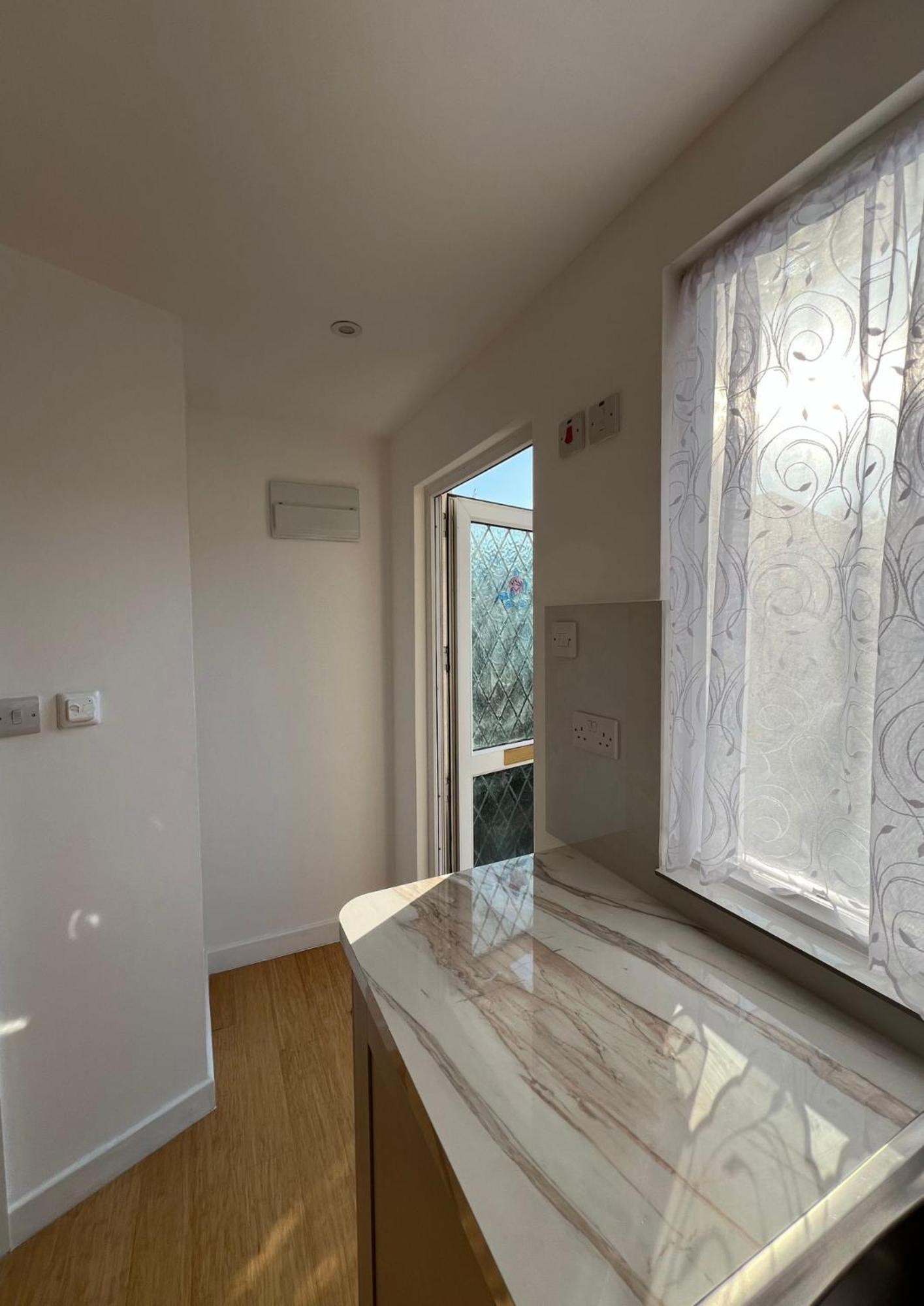Modern Studio In Greenford, Free Wifi, Parking & Streaming Services Ealing Exterior photo